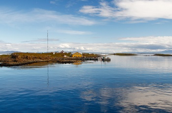 På vej til den lille ø Flatey - Island