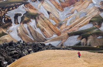Vandring i månelandskabet Landmannalaugar i Island
