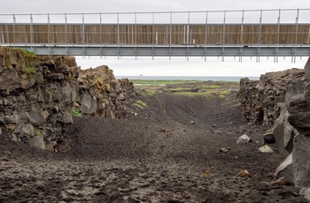 Gangbroen Midlina - ”Broen imellem kontinenter” i Island