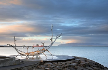 Solfærd eller Sólfar skulpturen i Reykjavik, Island