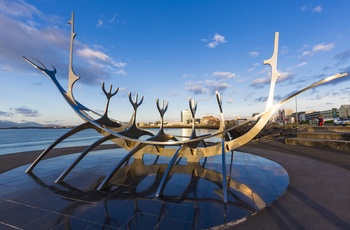 Solfærd eller Sólfar skulpturen i Reykjavik, Island