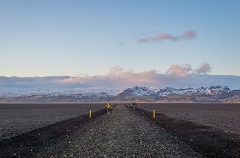 Vejen til og fra DC-3 flyvraget på på Sólheimasandur strand, Island