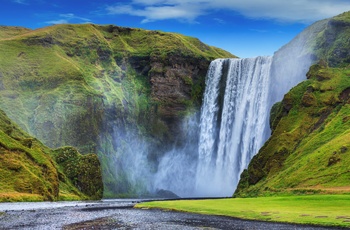 Vandfaldet Skogafoss i Island