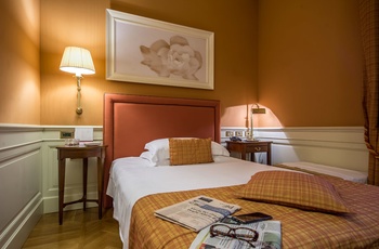 Italien, Bologna - Hotel Corona Doro værelse