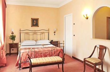 Italien, Modena - Phi Hotel Canalgrande de luxe room