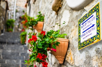 Skilt til Gudernes sti langs Amalfikysten, Italien