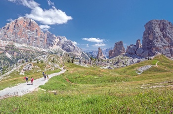 Vandring i Dolomitterne tæt på Cortina d´Ampezzo, Italien