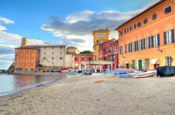 Sestri Levantes farvestrålende huse ved Baia del Silenzio