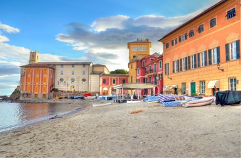 Sestri Levantes farvestrålende huse ved Baia del Silenzio