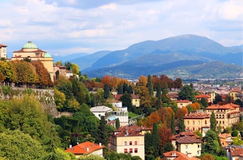 Udsigt fra Bergamo Alta til Bergamo Bassa, Lombardiet i Italien