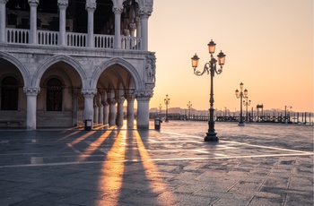 Markuspladsen i Venedig