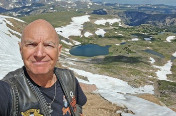 Jørgen Laurvig ved Beartooth Pass - MC-guide hos FDM travel