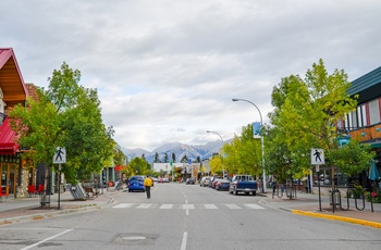 Bjergbyen Jaspers hovedgade - Canada