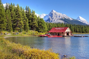 Maligne Lake i Jasper National Park, Alberta i Canada