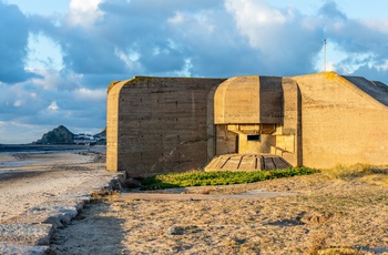 Jersey - tysk bunker på stranden ved Saint Ouens Bay