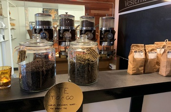 Kaffe og te i Vestkystens Gårdbutik