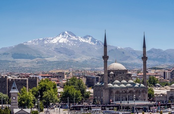 Kayseri og Erciyes-bjerget i baggrunden - Tyrkiet
