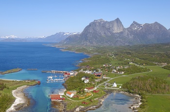 Kjerringøy fra oven Foto: Ernst Furuhatt - Nordlandsmuseet