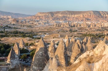 Klippeformationer i Göreme National Park i Kappadokien - Tyrkiet