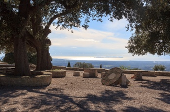 Klosteret Santuari de Cura, Randa, Mallorca, Spanien - udsigt over Mallorca