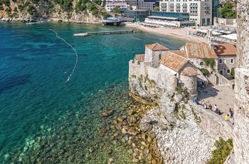Kystbyen Budva i Montenegro - Foto: Lieana Slapinsh, Unsplash