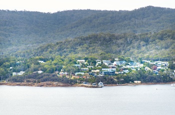 Kystbyen Coles Bay på Tasmanien - Australien