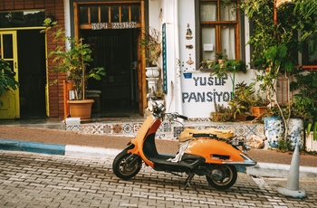 Kystbyen Kas i Tyrkiet - Foto Polina Kuzovkova, Unsplash