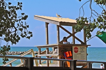 Livredder på strand i Presque Isle State Park, Lake Erie i Pennsylvania