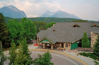 Lake Louise Inn, Alberta i det vestlige Canada - Luftfoto af hotellet