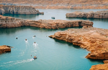 Småbåde på Lake Powell i Utah - USA