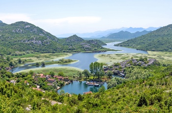 Landsby Karuč ved Skadarsøen i  Montenegro
