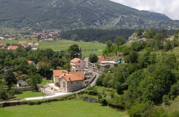 Landsbyen Njeguši hvor Serpentine Road kører fra/til i Montenegro