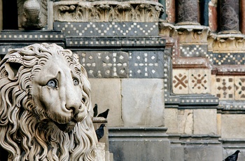 Løve foran domkirken i Genova 
