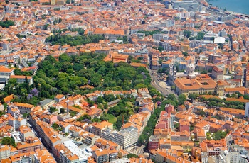 Luftfoto af Jardim da Estrela, der ligger midt i Lissabon