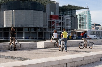 Cyklister ved Oceanariet i Lissabon