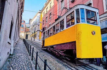 Den stejle Glória-kabelbane i Lissabon - Portugal