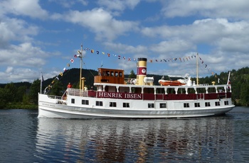 MS Henrik Ibsen, Norge - Foto Jørgen Kasin