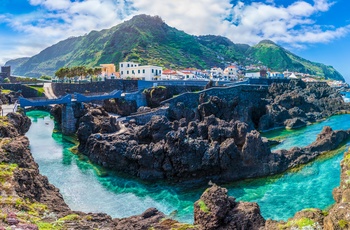 Naturlig pool ved Porto Moniz på Madeiras nordkyst