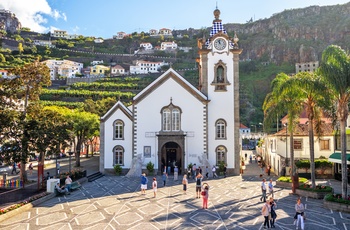 Lille kirke i kystbyen Ribeira Brava på Madeira