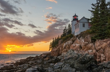 Bass Habor fyrtårn i Acadia National Park på Mount Desert Island, Maine i USA