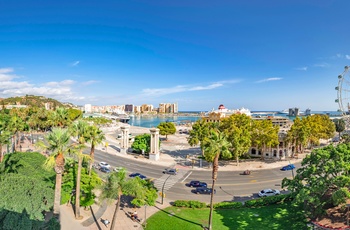 Panoramaudsigt ud over Malaga på en solskinsdag, Spanien