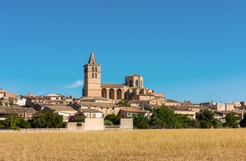 Den lille by Sineu midt på Mallorca