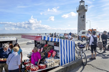 Fisk- og skaldyrsmarked ved stranden i Cancale Foto Donatienne Guillaudeau