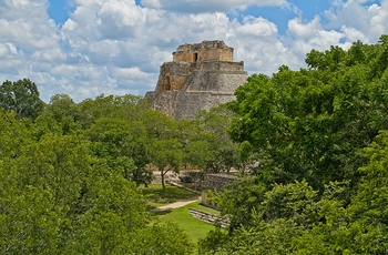 Mayaruiner i Uxmal på Yucutan-halvøen - Mexico