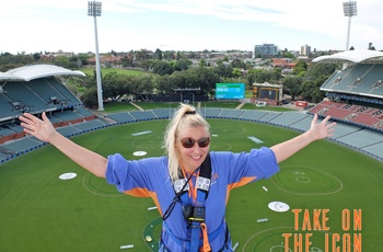 Mette Majbritt til tops på The Oval stadium – Adelaide