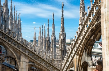 Udsigt til taget på Domkirken Duomo di Milano - Italien
