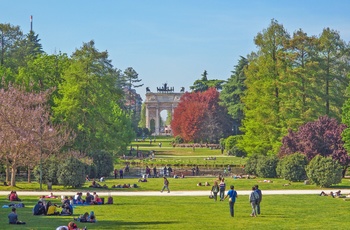 Lokale der hygger sig i Sempione park, Milano