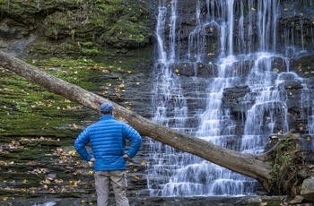 Jackson Falls langs Natchez Trace Parkway, Tennessee