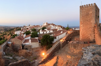 Monsaraz, Alentajo, Portugal - panorama over byen