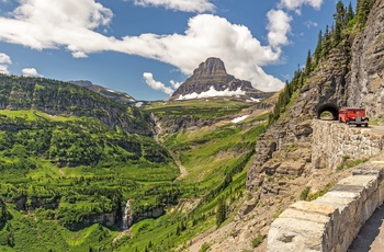 Going-to-the-Sun-Road gennem Glacier National Park i Montana, USA